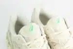 ASICS Gel-NYC Cream Fossil – Beige/Groen – Heren/Dames/Uniseks Sneakers – Suede/Mesh – 1203A383-112 – Bovenkant