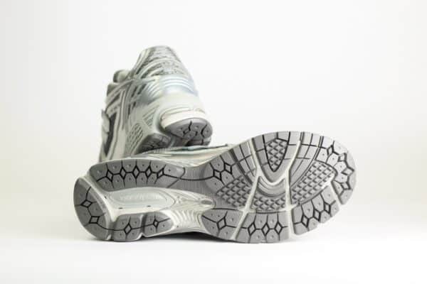 New Balance 1906R Harbor Grey – Grijs/Zilver – Heren/Dames/Uniseks Sneakers – Leer/Mesh – M1906REH – Onderkant