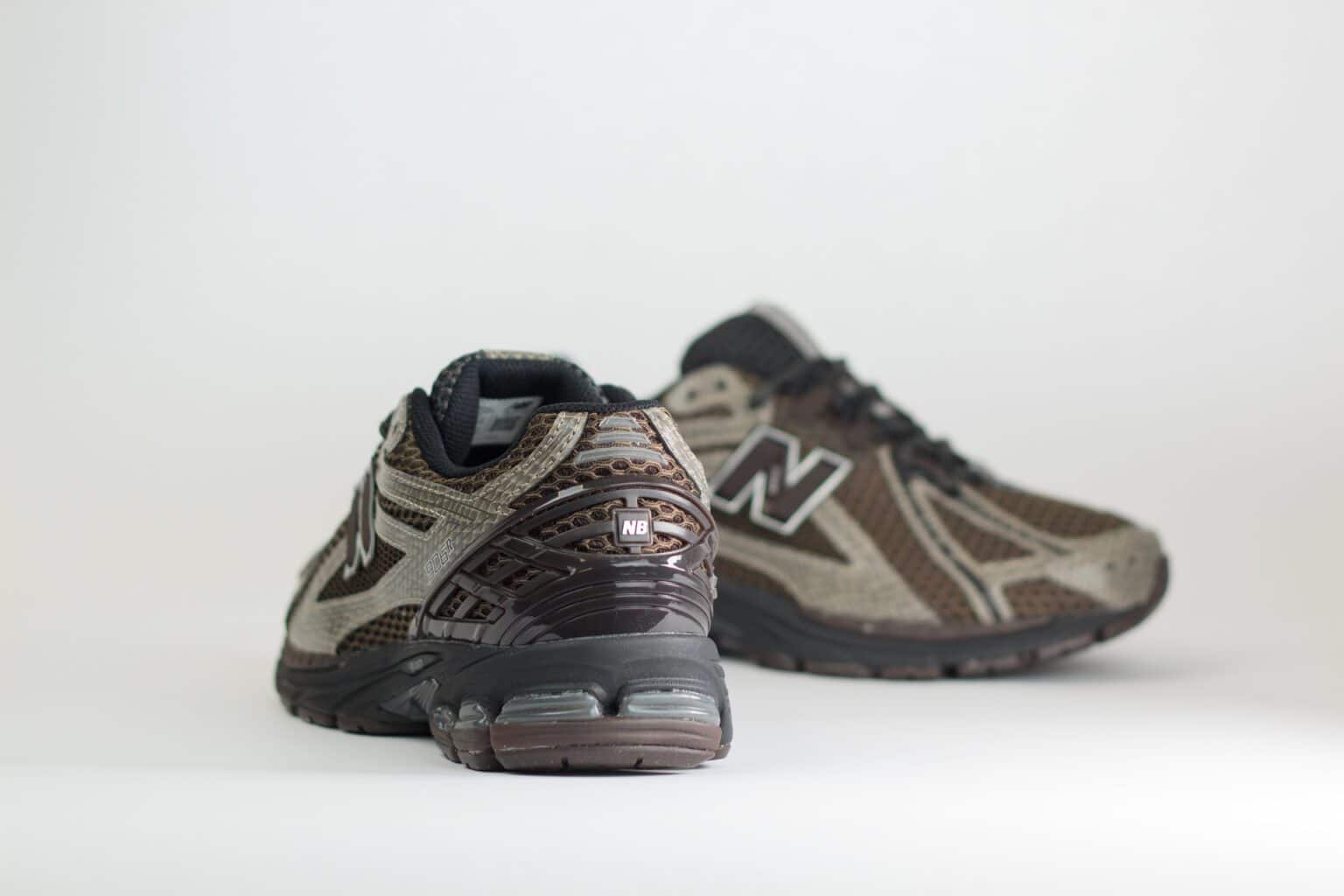 New Balance 1906R Snakeskin Thunder Brown – Bruin/Zwart – Heren/Dames/Uniseks Sneakers – Leer/Mesh – U19062NQ – Achterkant