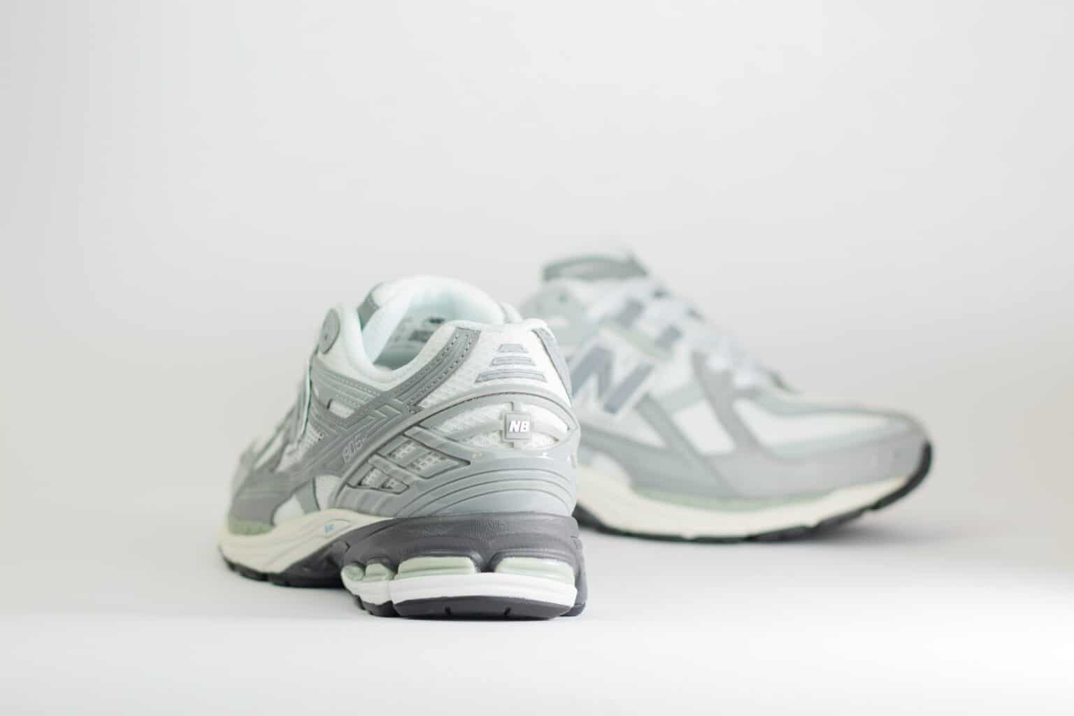 New Balance 1906U White Grey – Wit/Grijs – Heren/Dames/Uniseks Sneakers – Leer/Mesh – U19065ZR – Achterkant