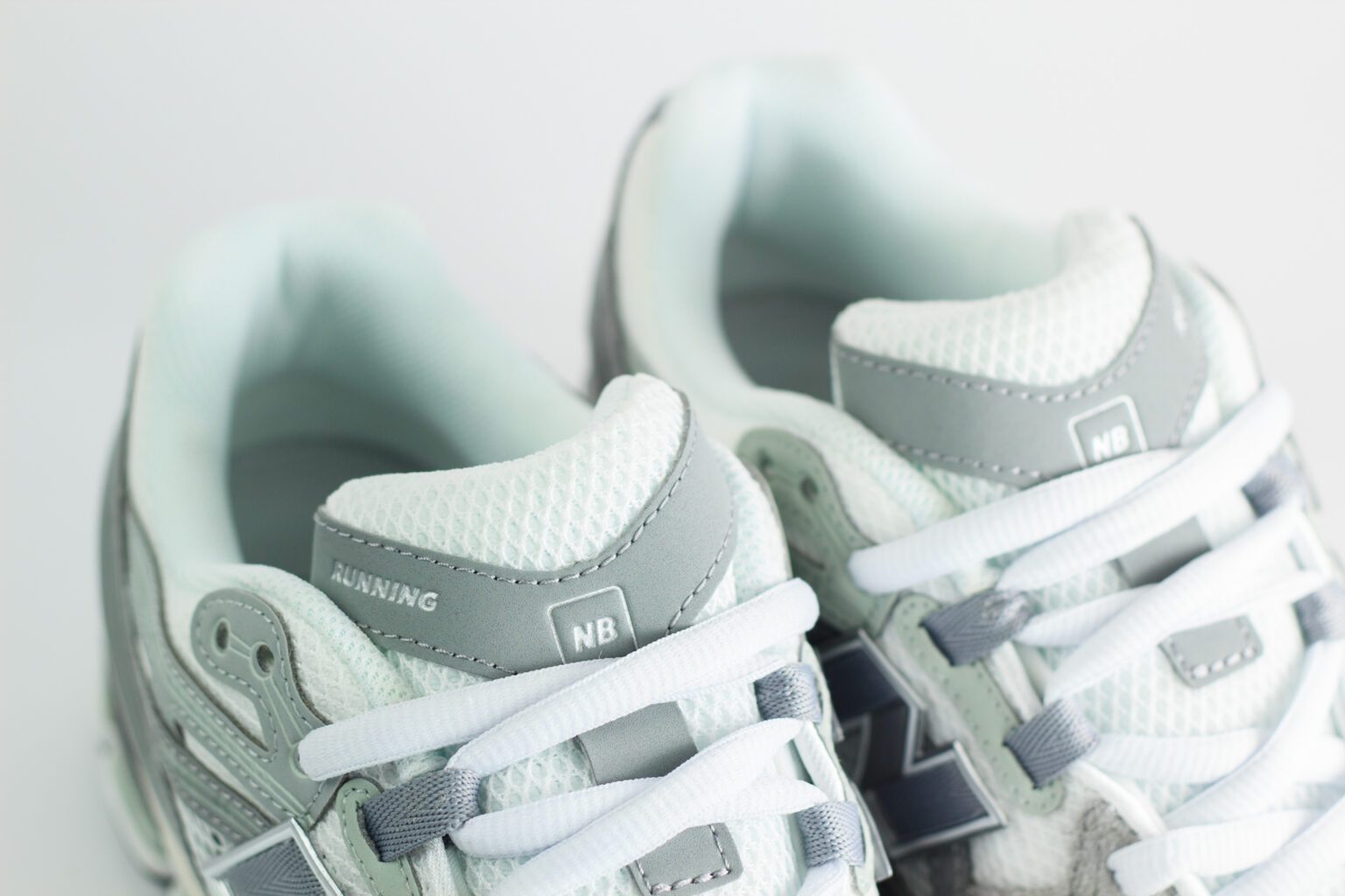 New Balance 1906U White Grey – Wit/Grijs – Heren/Dames/Uniseks Sneakers – Leer/Mesh – U19065ZR – Bovenkant