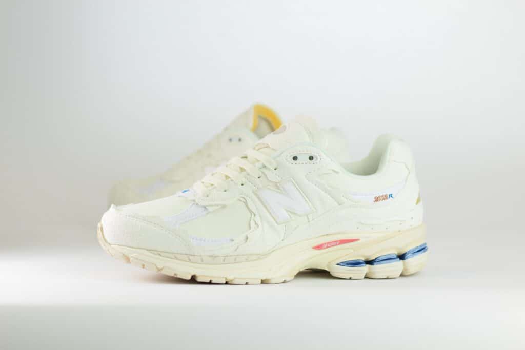 New Balance 2002R Protection Pack Sea Salt – Beige – Heren/Dames/Uniseks Sneakers – Suede/Mesh – M2002RDC – Zijkant