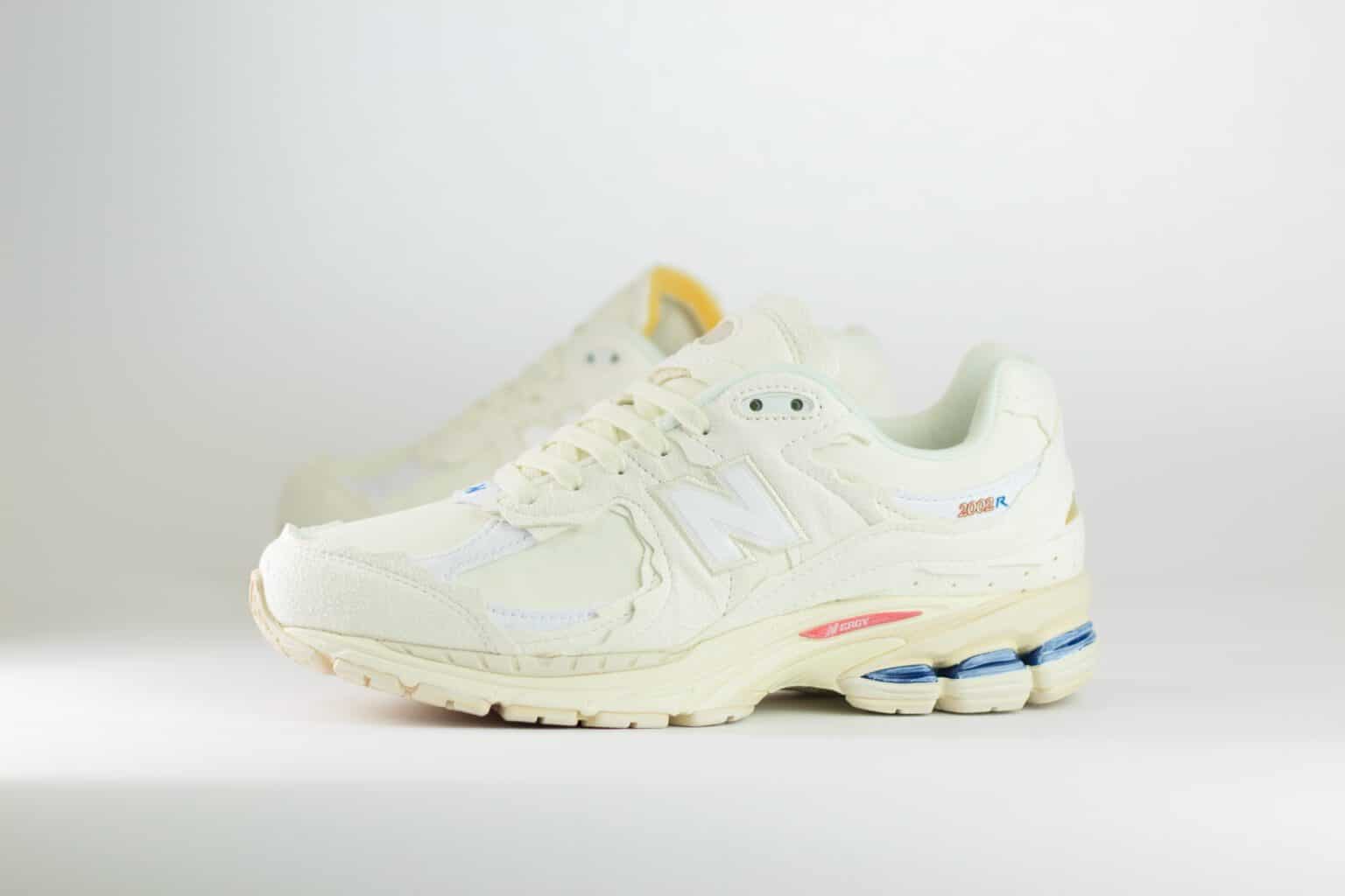 New Balance 2002R Protection Pack Sea Salt – Beige – Heren/Dames/Uniseks Sneakers – Suede/Mesh – M2002RDC – Zijkant
