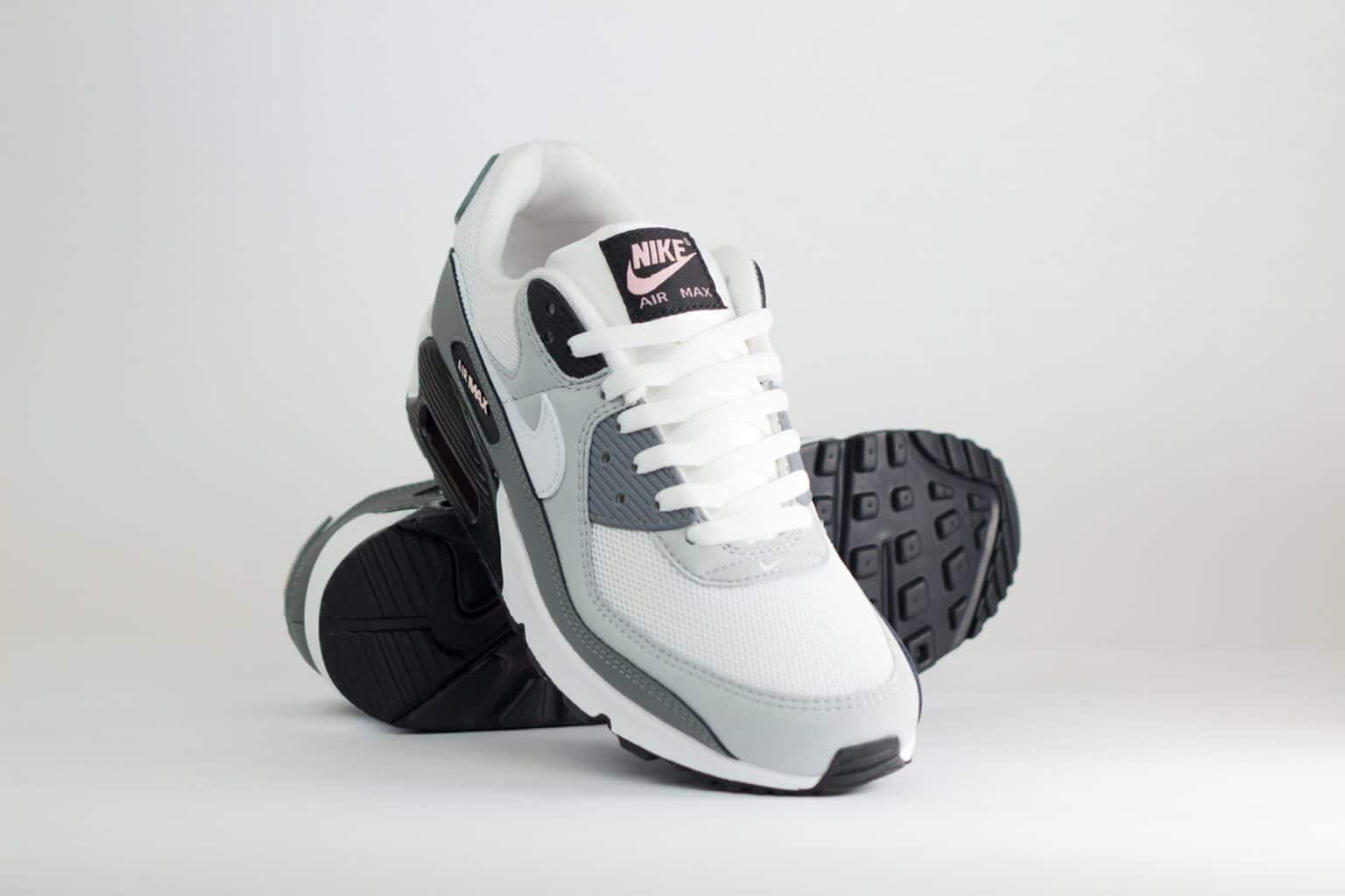 Nike Air Max 90 Pink Foam – Wit/Grijs – Heren/Dames/Uniseks Sneakers – Leer/Mesh – IU7542-012 – Voorkant