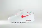 Nike Air Max 90 White University Red (2026) – Wit/Rood – Heren/Dames/Uniseks Sneakers – Leer/Mesh – DM0029-120 – Zijkant