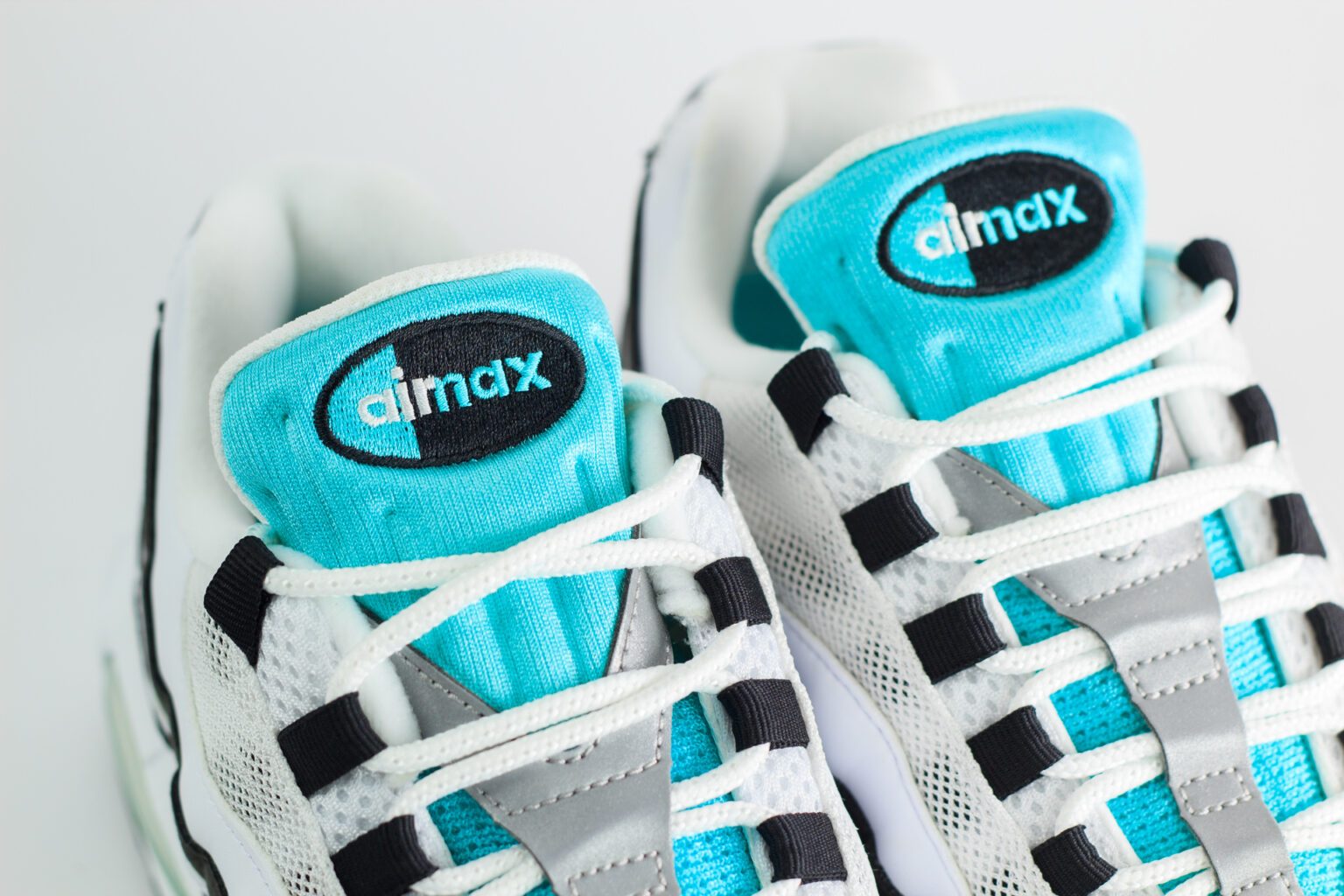 Nike Air Max 95 OG Big Bubble Black Border – Wit/Zwart – Heren/Dames/Uniseks Sneakers – Leer/Mesh – IM7409-100 – Bovenkant