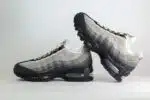 Nike Air Max 95 OG Big Bubble Black Medium Olive (W) – Groen/Bruin/Zwart – Heren/Dames/Uniseks Sneakers – Vilt/Mesh – HJ5996-003 – Binnenkant