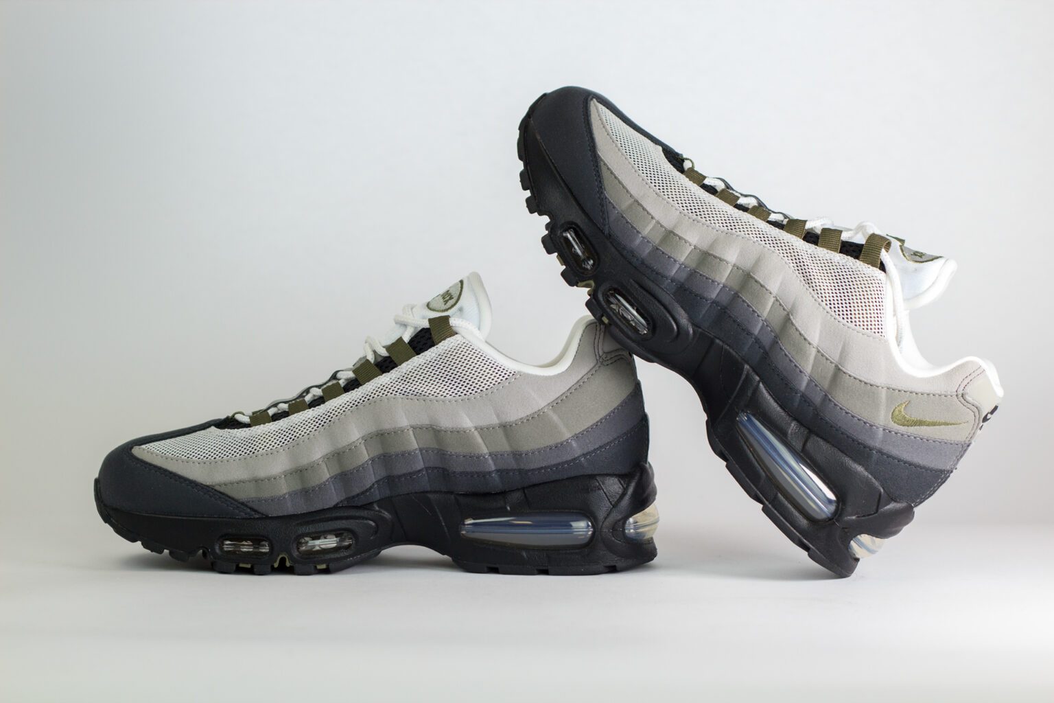 Nike Air Max 95 OG Big Bubble Black Medium Olive (W) – Groen/Bruin/Zwart – Heren/Dames/Uniseks Sneakers – Vilt/Mesh – HJ5996-003 – Binnenkant