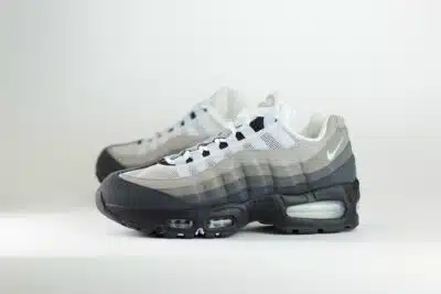 Nike Air Max 95 OG Big Bubble Blue Tint (W) – Blauw/Bruin/Zwart – Heren/Dames/Uniseks Sneakers – Vilt/Mesh – HJ5996-002 – Zijkant