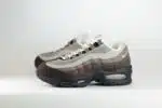 Nike Air Max 95 OG Big Bubble Velvet Brown (W) – Bruin/Zwart – Heren/Dames/Uniseks Sneakers – Vilt/Mesh – IB6396-200 – Zijkant