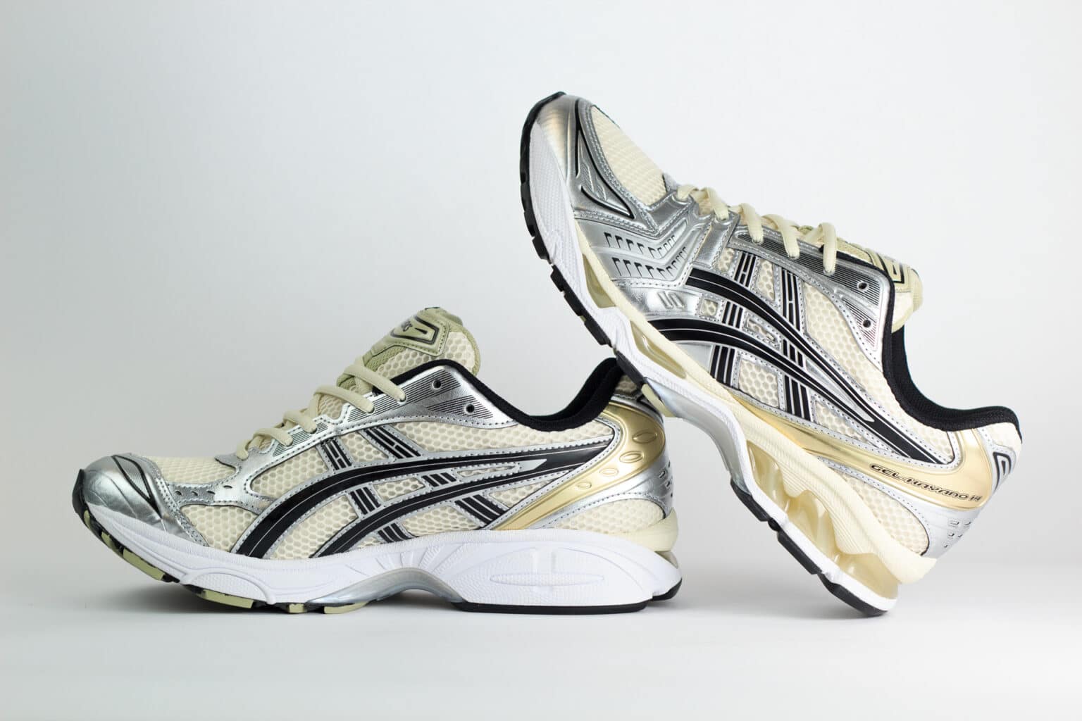ASICS Gel-Kayano 14 Birch Pure Silver – Zilver/Beige – Heren/Dames/Uniseks Sneakers – Leer/Mesh – 1203A537-200 – Binnenkant