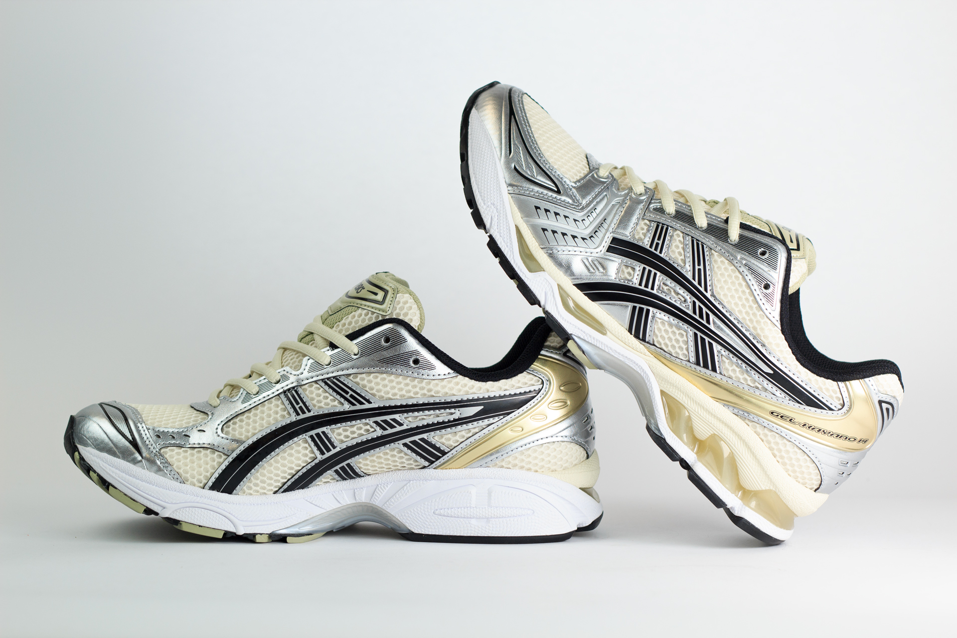ASICS Gel-Kayano 14 Birch Pure Silver – Zilver/Beige – Heren/Dames/Uniseks Sneakers – Leer/Mesh – 1203A537-200 – Binnenkant