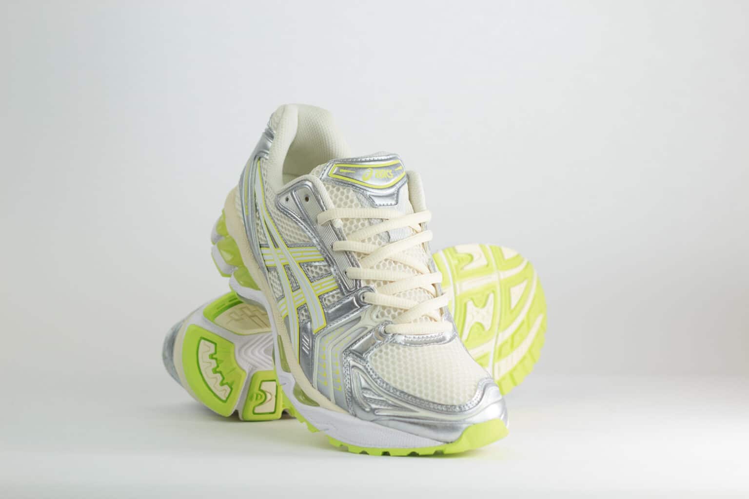 ASICS Gel-Kayano 14 Cream Pistachio – Zilver/Beige/Groen – Heren/Dames/Uniseks Sneakers – Leer/Mesh – 1203A537-112 – Voorkant