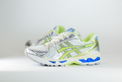 ASICS Gel-Kayano 14 Sprite – Zilver/Beige/Groen – Heren/Dames/Uniseks Sneakers – Leer/Mesh – 1203A537-108 – Zijkant