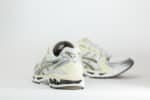 ASICS Gel-Kayano 14 White Ivory – Wit/Zilver/Beige – Heren/Dames/Uniseks Sneakers – Leer/Mesh – 1203A537-111 – Achterkant