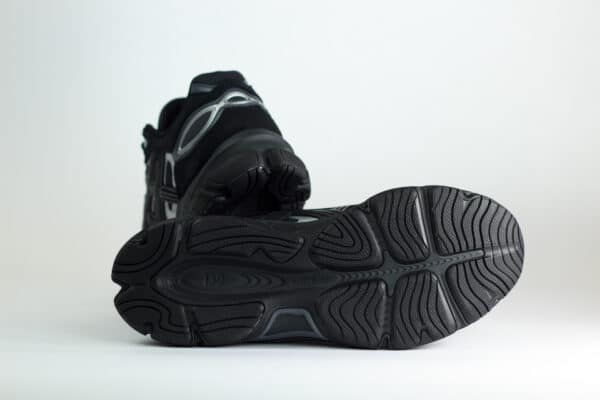 ASICS Gel-NYC 2.0 Graphite Grey Black – Zwart/Zilver – Heren/Dames/Uniseks Sneakers – Suede/Mesh – 1203A895-022 – Onderkant