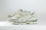 ASICS Gel-NYC Oyster Grey – Beige/Grijs – Heren/Dames/Uniseks Sneakers – Suede/Mesh – 1201A789-103 – Zijkant