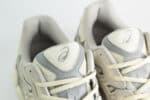 ASICS Gel-NYC Oyster Grey – Beige/Grijs – Heren/Dames/Uniseks Sneakers – Suede/Mesh – 1201A789-103 – Bovenkant