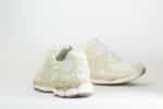 ASICS Gel-NYC White Feather Grey – Wit/Beige – Heren/Dames/Uniseks Sneakers – Suede/Mesh – 1203A663-102 – Achterkant