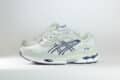 ASICS Gel-NYC White Midnight – Wit/Grijs/Blauw – Heren/Dames/Uniseks Sneakers – Suede/Mesh – 1203A383-118 – Zijkant