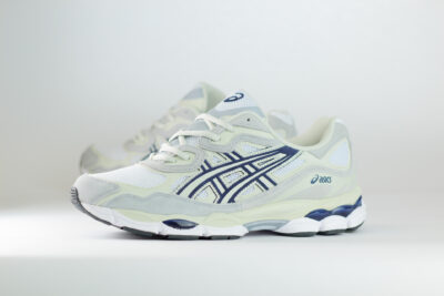 ASICS Gel-NYC White Midnight – Wit/Grijs/Blauw – Heren/Dames/Uniseks Sneakers – Suede/Mesh – 1203A383-118 – Zijkant