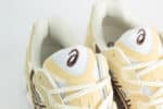 ASICS Gel-NYC White Roasted Coffee – Wit/Beige/Bruin – Heren/Dames/Uniseks Sneakers – Suede/Mesh – 1203A383-117 – Bovenkant