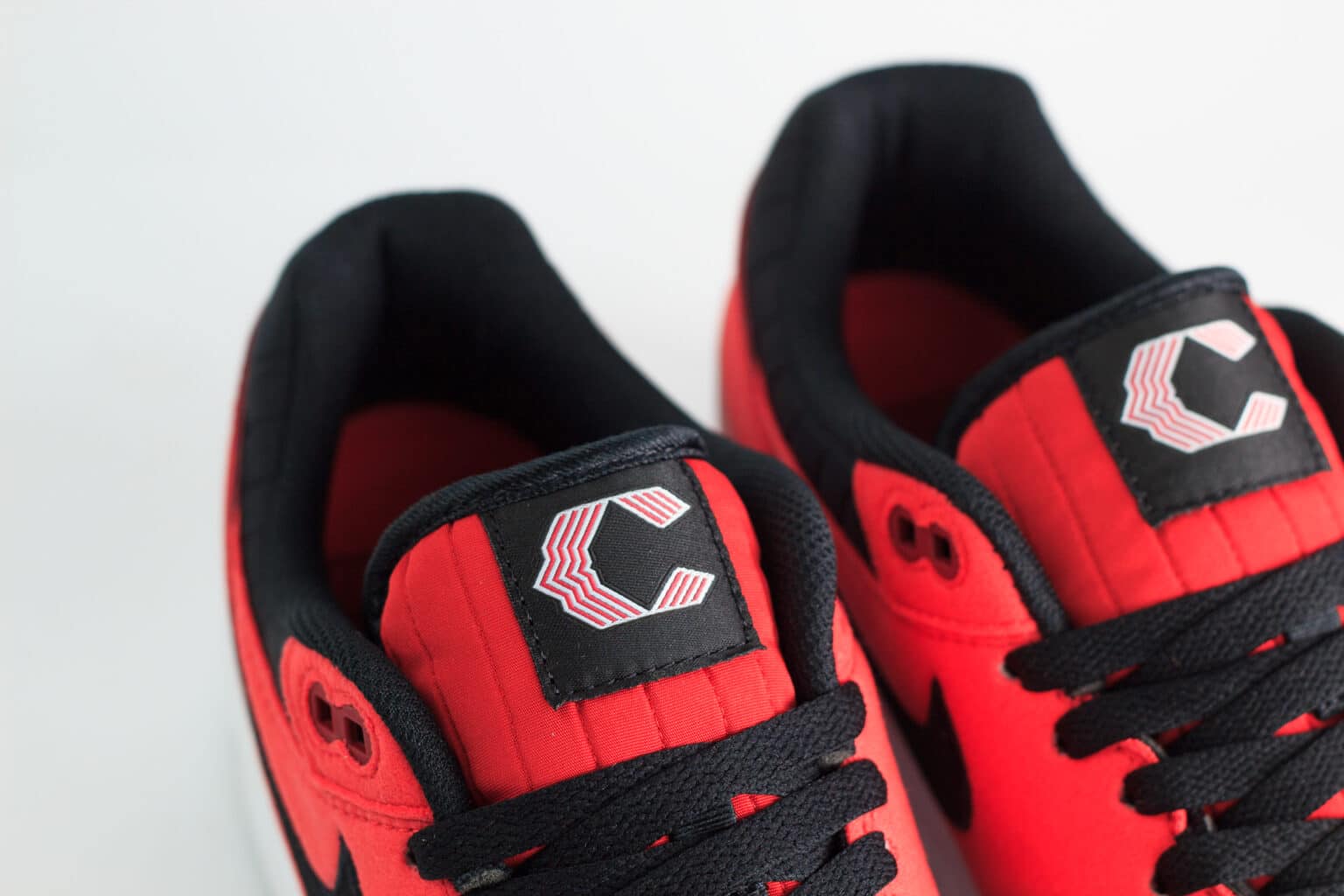 Nike Air Max 1 Cincinnati Reds City Connect (2026) – Rood/Zwart – Heren/Dames/Uniseks Sneakers – Leer/Stof – IQ2861-600 – Bovenkant