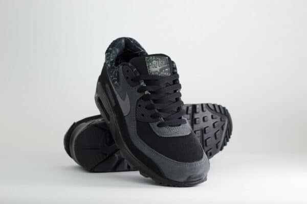 Nike Air Max 90 Black Realtree Edge Camo – Zwart – Heren/Dames/Uniseks Sneakers – Suede/Mesh – IQ0300-001 – Voorkant
