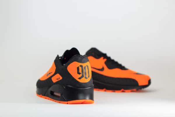 Nike Air Max 90 Bright Citrus Hypervenom – Zwart/Oranje – Heren/Dames/Uniseks Sneakers – Kunststof – IR1978-844 – Achterkant