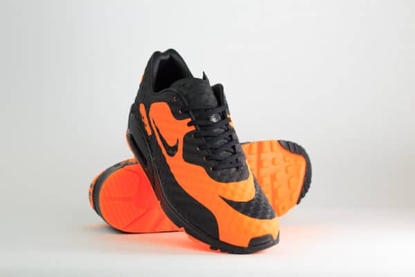 Nike Air Max 90 Bright Citrus Hypervenom – Zwart/Oranje – Heren/Dames/Uniseks Sneakers – Kunststof – IR1978-844 – Voorkant
