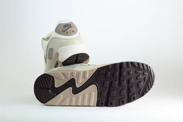 Nike Air Max 90 Light Pink Snakeskin (W) – Beige/Bruin/Wit – Heren/Dames/Uniseks Sneakers – Leer – HV4915-100 – Onderkant
