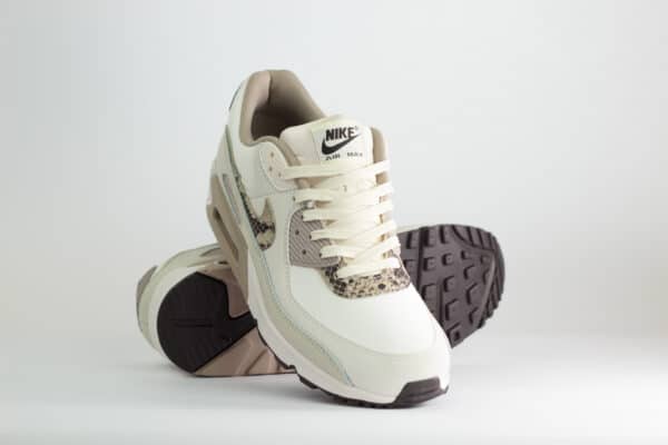 Nike Air Max 90 Light Pink Snakeskin (W) – Beige/Bruin/Wit – Heren/Dames/Uniseks Sneakers – Leer – HV4915-100 – Voorkant