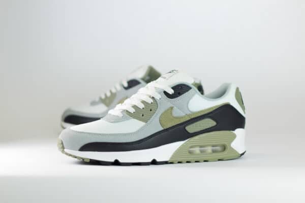 Nike Air Max 90 Silver Sage – Wit/Grijs/Groen – Heren/Dames/Uniseks Sneakers – Suede/Mesh – DM0029-121 – Zijkant