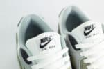 Nike Air Max 90 Silver Sage – Wit/Grijs/Groen – Heren/Dames/Uniseks Sneakers – Suede/Mesh – DM0029-121 – Bovenkant
