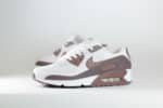 Nike Air Max 90 Tattoo Light Violet Ore (W) – Wit/Roze – Heren/Dames/Uniseks Sneakers – Leer/Mesh – IM4613-104 – Zijkant