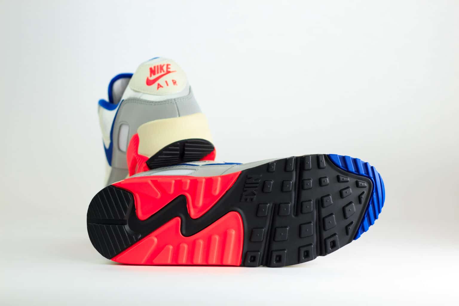 Nike Air Max 90 Ultramarine (2026) – Wit/Blauw – Heren/Dames/Uniseks Sneakers – Leer/Vilt – IU0767-001 – Onderkant