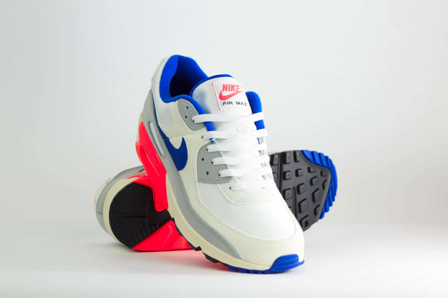 Nike Air Max 90 Ultramarine (2026) – Wit/Blauw – Heren/Dames/Uniseks Sneakers – Leer/Vilt – IU0767-001 – Voorkant