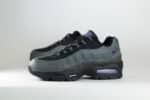 Nike Air Max 95 Racing Pack Iron Grey Wild Grape – Zwart/Grijs – Heren/Dames/Uniseks Sneakers – Leer/Mesh – IH1228-001 – Zijkant